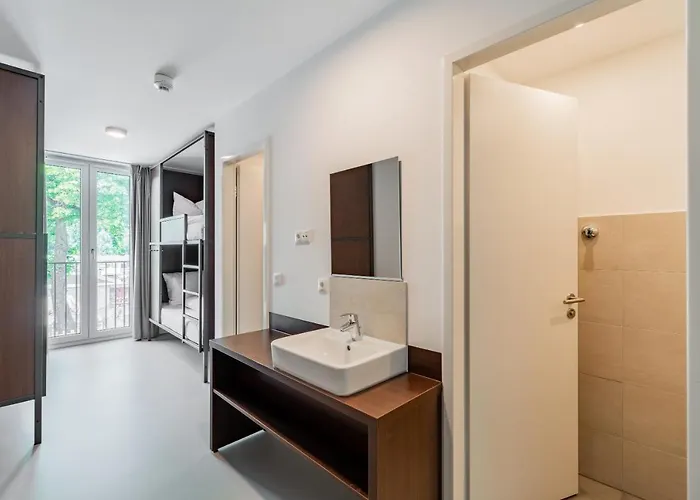 Nena بيت شباب