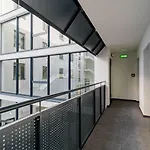 Nena Vandrerhjem Berlin